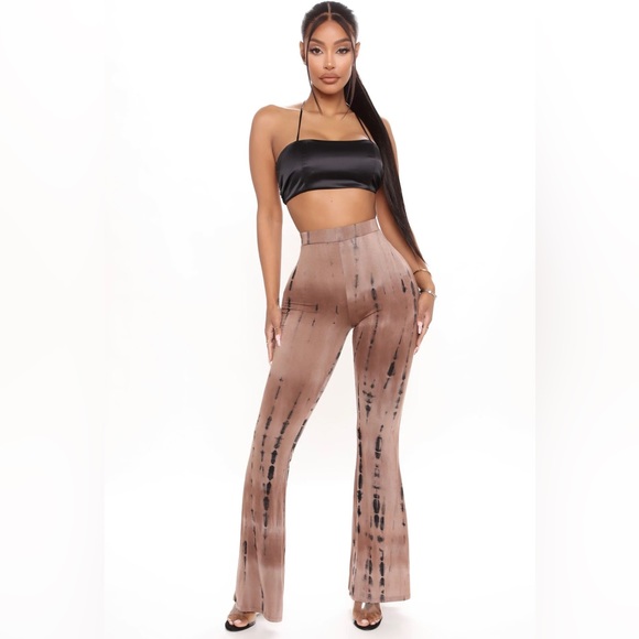 Fashionnova Flare Pants - Picture 2 of 3